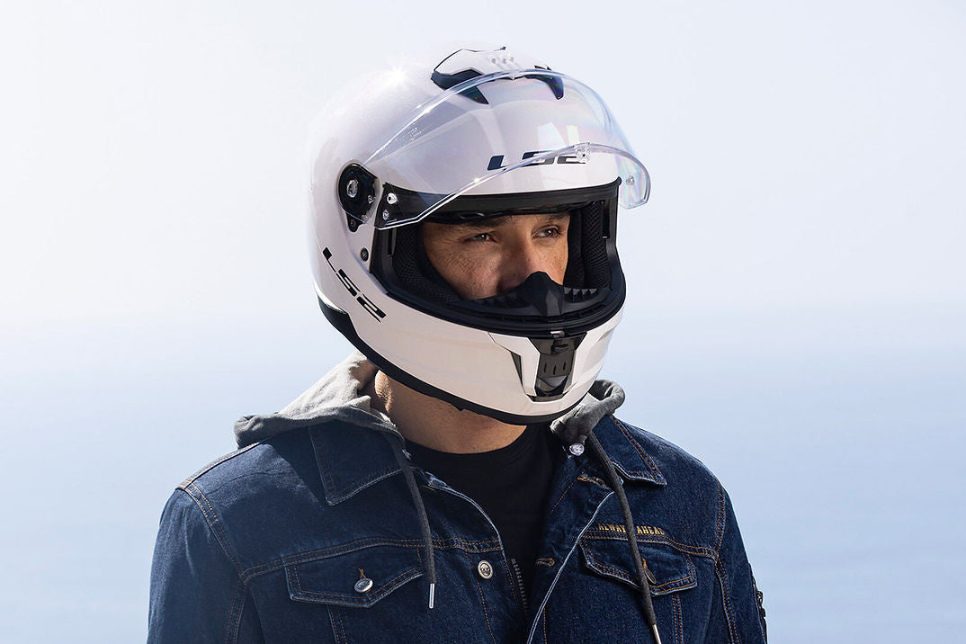 LS2-Stream II-Solid-Full-Face-Motorcycle-Helmet-White-pic