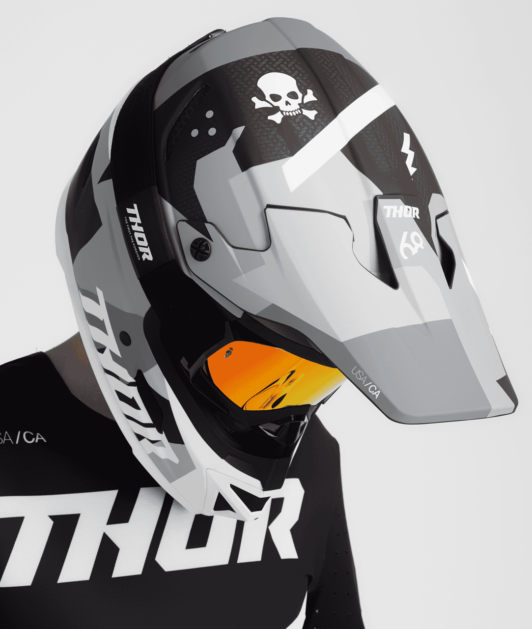 thor-reflex-sport-carbon-brave-mips-motorcycle-helmet-pic