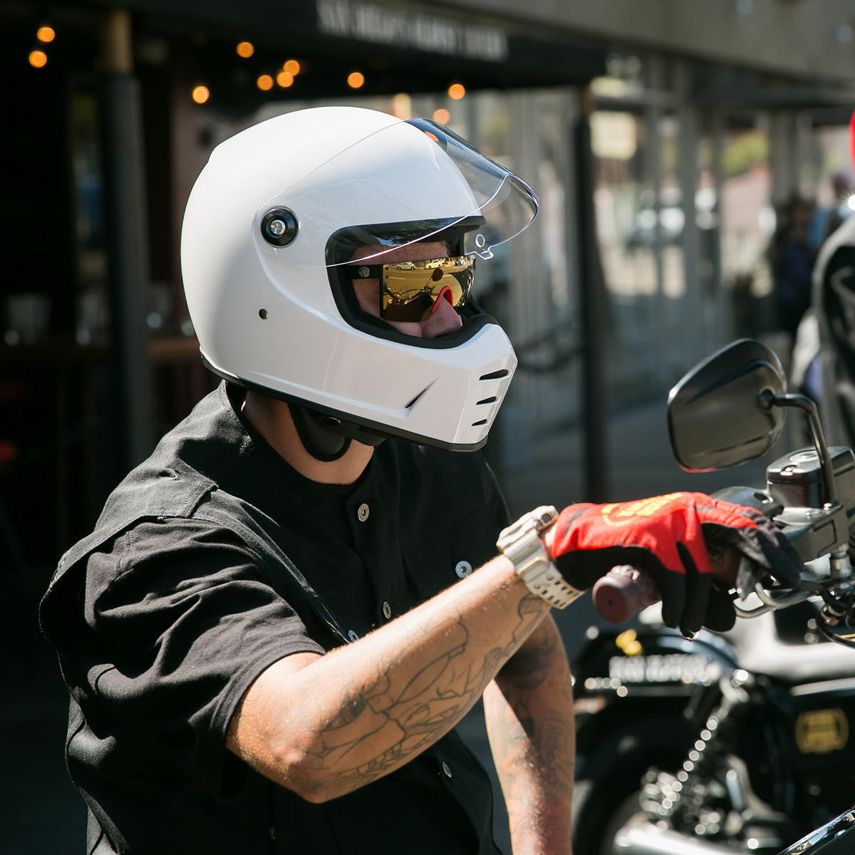 Biltwell Lane Splitter Gloss White Helmet - Life Image