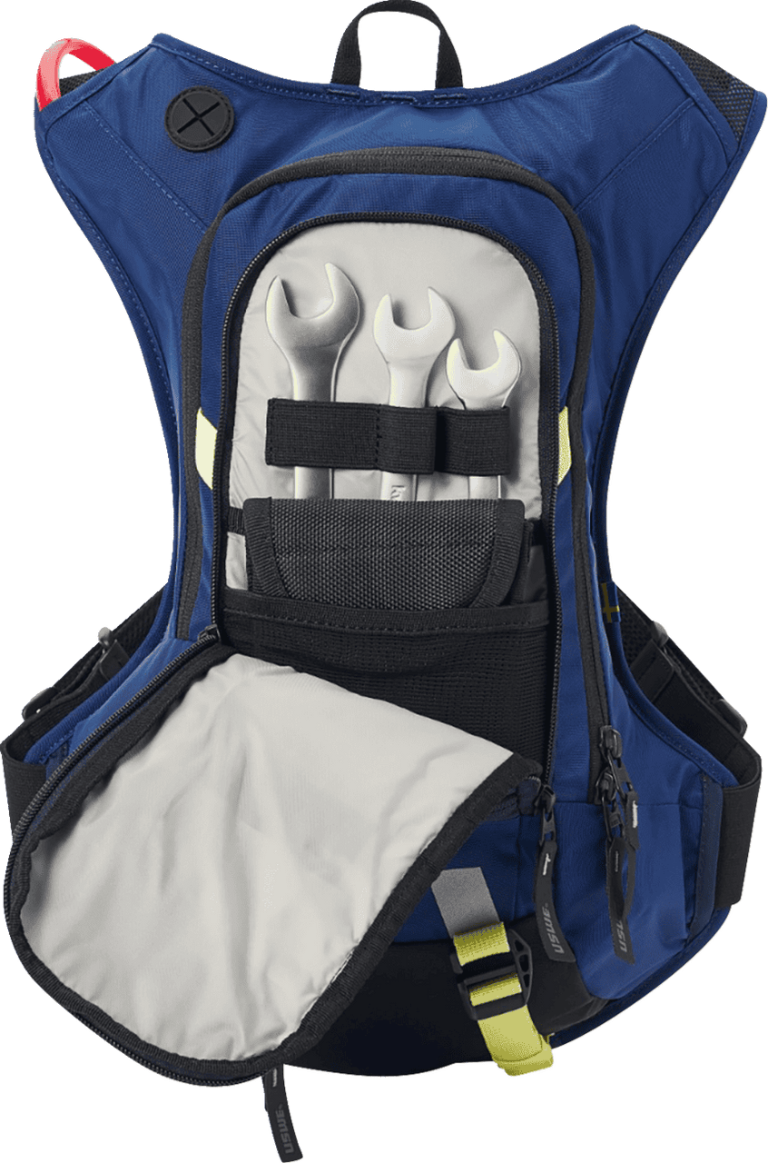 uswe-moto-hydro-8l-hydration-pack-factory-blue-detail-4