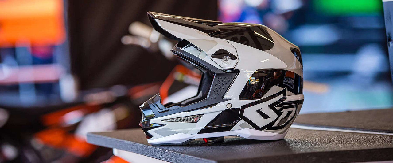 6D-ATR-1-Apex-MX-Offroad-Helmet-pic